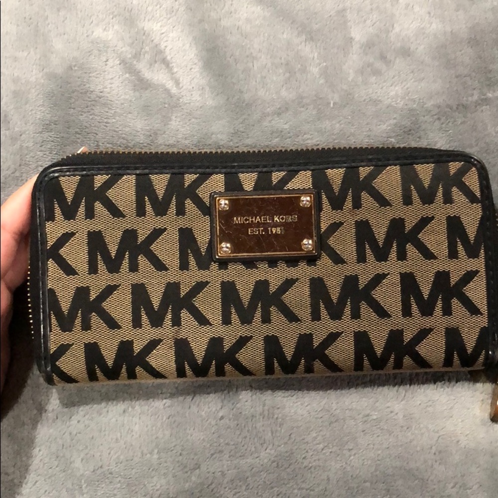MK wallet